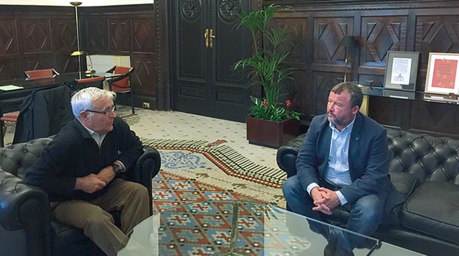 Fern&aacute;ndez reivindica la conexi&oacute;n ferroviaria en los puertos de Valencia y Sagunto