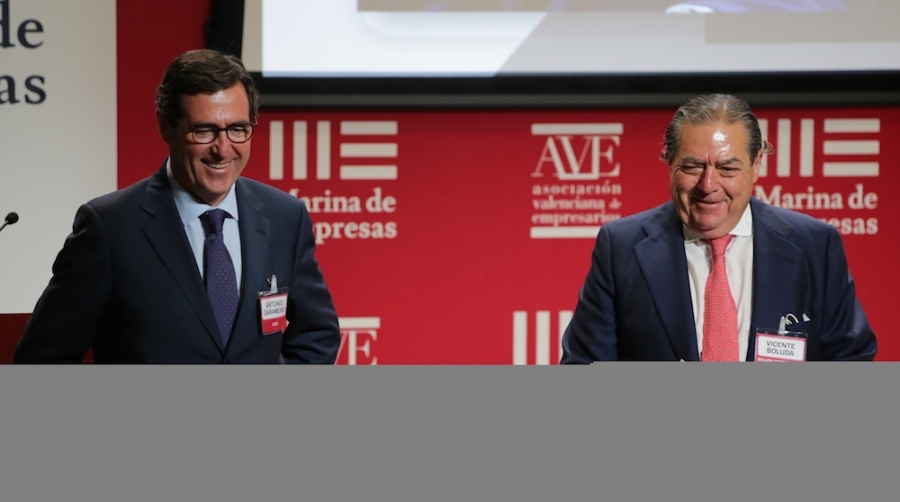 AVE afirma el compromiso de empresarios y trabajadores para &quot;sacar al pa&iacute;s adelante&quot; &nbsp;&nbsp;