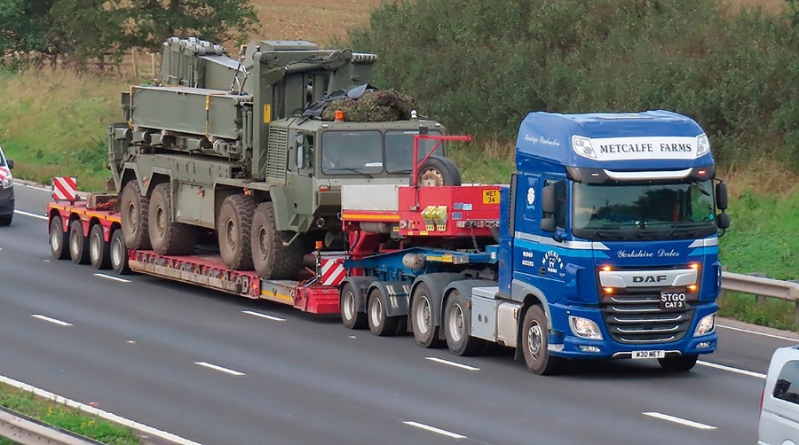 Una parte creciente del transporte de equipos militares ya no es realizada directamente por las fuerzas armadas.