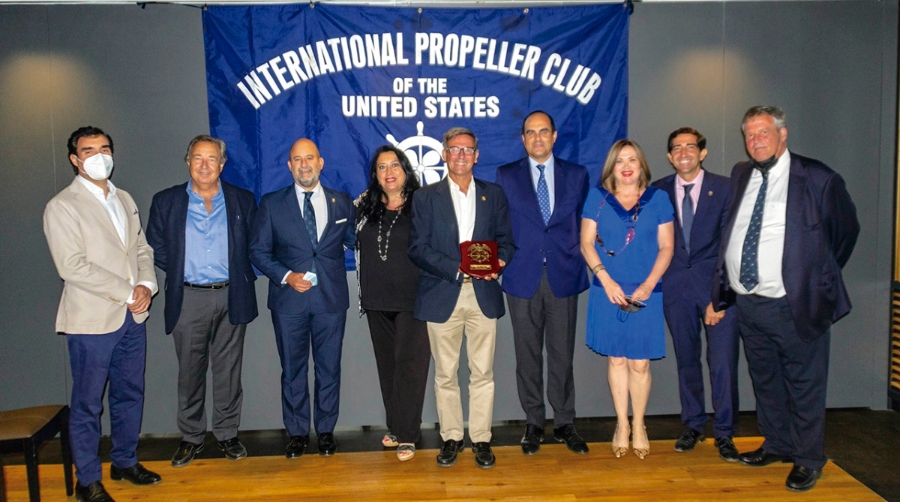 El Propeller Club Sevilla reactiv&oacute; la presencialidad de sus reuniones con la celebraci&oacute;n de su primer almuerzo-coloquio. El primer invitado fue el doctor Amable Esparza Lorente.