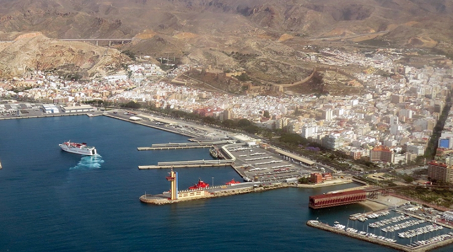 La AP de Almer&iacute;a propone ventajas econ&oacute;micas a empresas y operadores frente al Covid-19