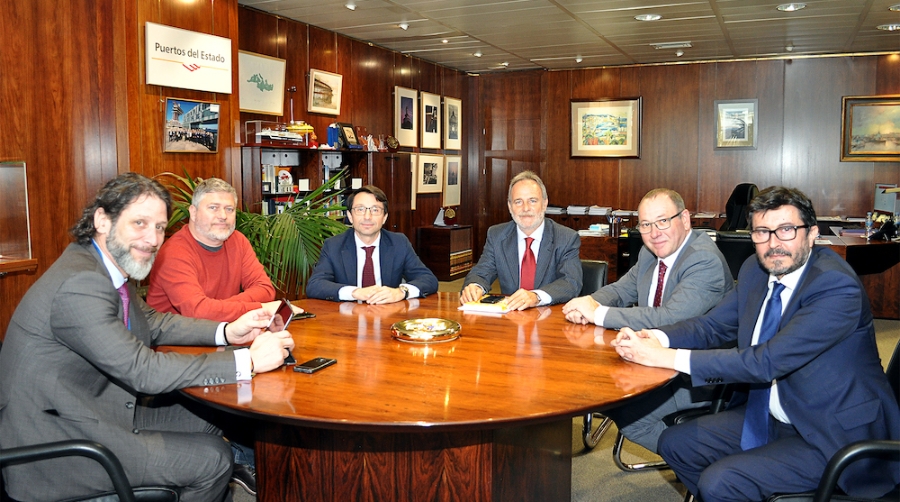 De la Encina recibe al presidente del Puerto de Avil&eacute;s