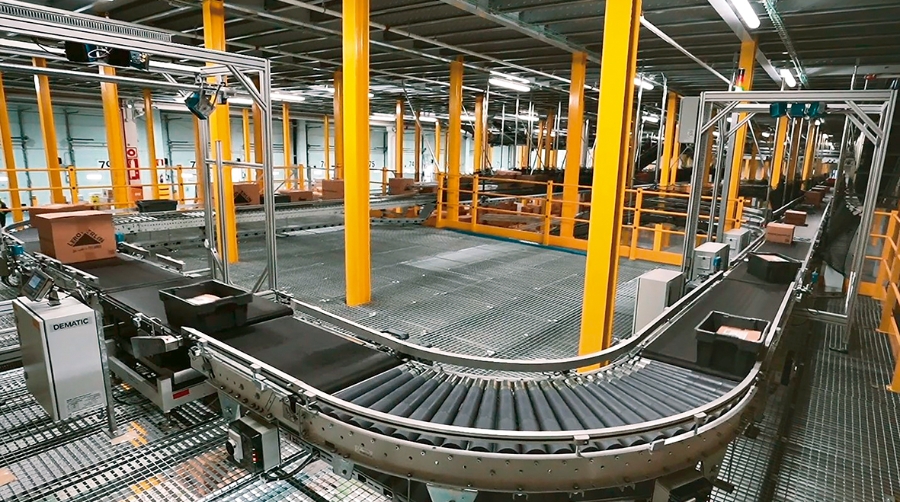 Leroy Merlin gestiona toda su operativa de e-commerce desde su hub automatizado de Meco