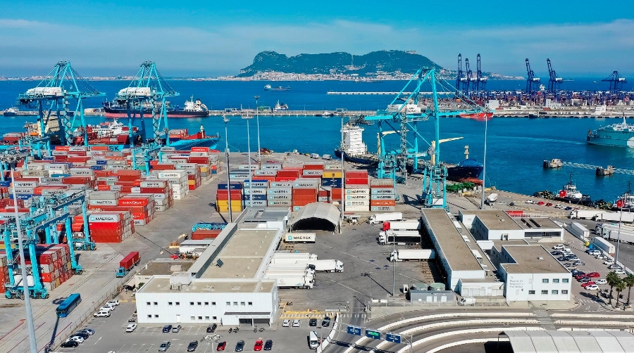 La firma de este acuerdo coincide con el reciente anuncio para la ampliación de la capacidad del PCF por parte del presidente de la Autoridad Portuaria de Bahía de Algeciras.