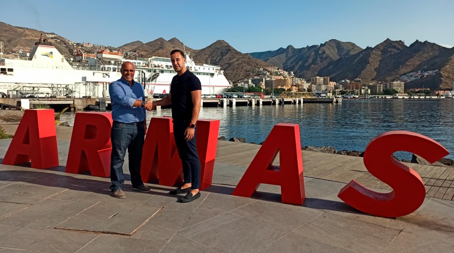 Armas Trasmediterránea renueva su compromiso con el Maratón de Santa Cruz de Tenerife