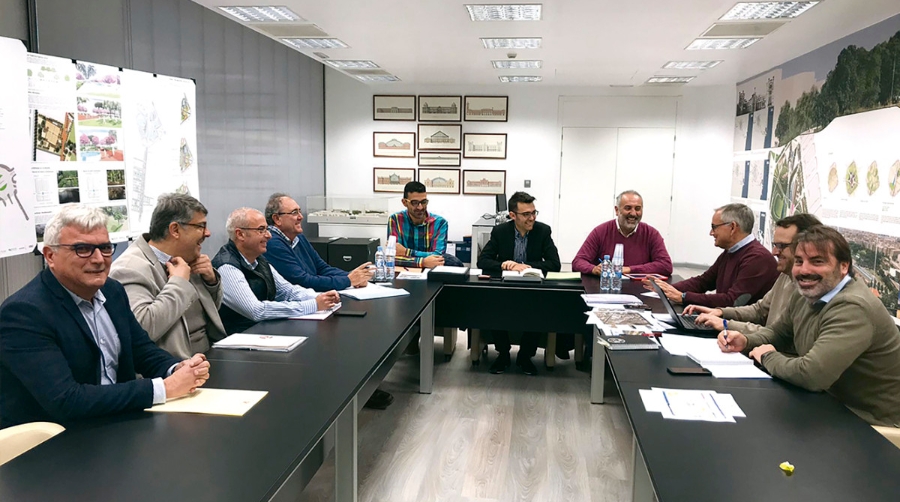 El sector del m&aacute;rmol apoya la candidatura de Novelda para acoger un puerto seco