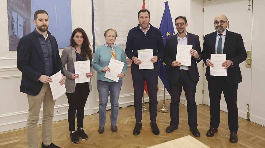 El acuerdo que desconvocó la huelga se firmó en la tarde de ayer.