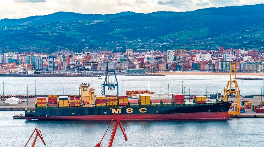 La Autoridad Portuaria de Gijón está trabajando en un programa de visitas al puerto abierto a la ciudadanía.
