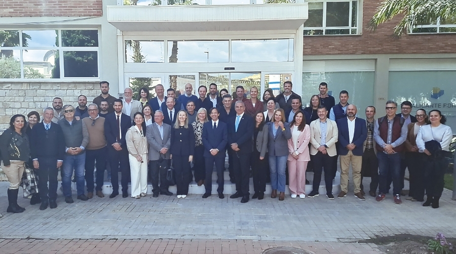 La Autoridad Portuaria de Alicante ha acogido la Asamblea General Ordinaria de la Asociación Alicante Costa Blanca Turismo y Cruceros.