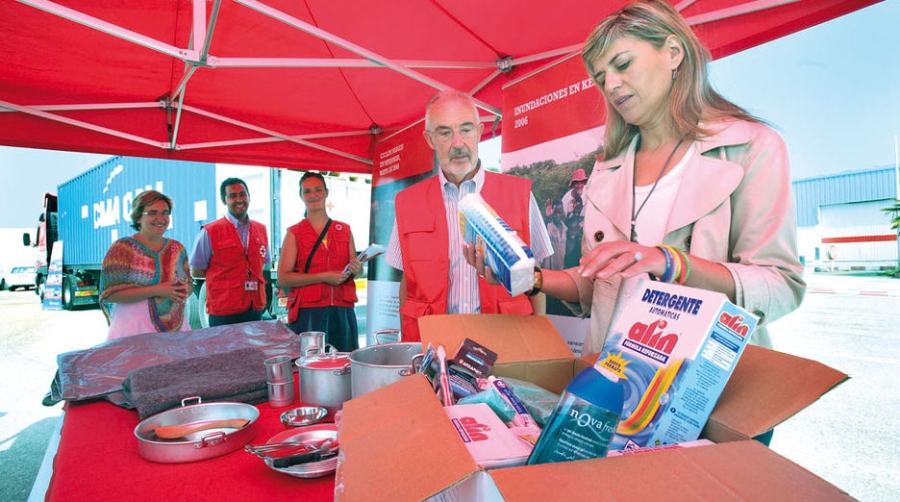 Zarpan del Puerto de Valencia 30 toneladas de ayuda humanitaria para Siria y Jordania