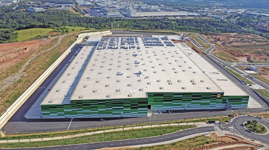 Esta plataforma logística ha supuesto la mayor inversión logística de Lidl en España hasta la fecha.