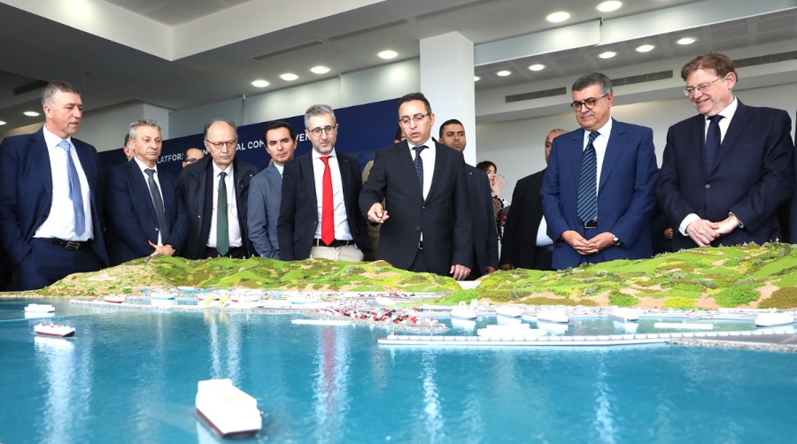 Ximo Puig ha visitado el puerto de T&aacute;nger-Med en la que ha sido la &uacute;ltima etapa de la Misi&oacute;n Empresarial e Institucional a Marruecos.