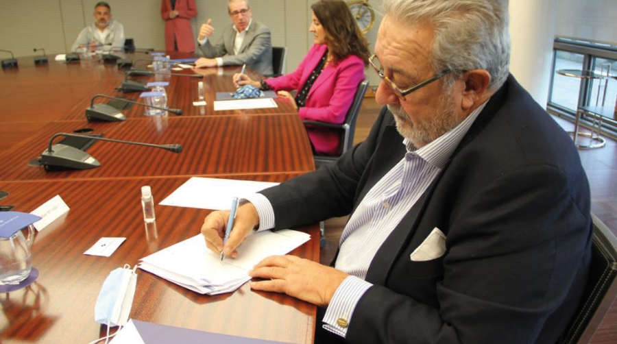 &ldquo;Confianza&rdquo; y &ldquo;di&aacute;logo&rdquo;, claves de la paz social en el sector de la estiba de Barcelona