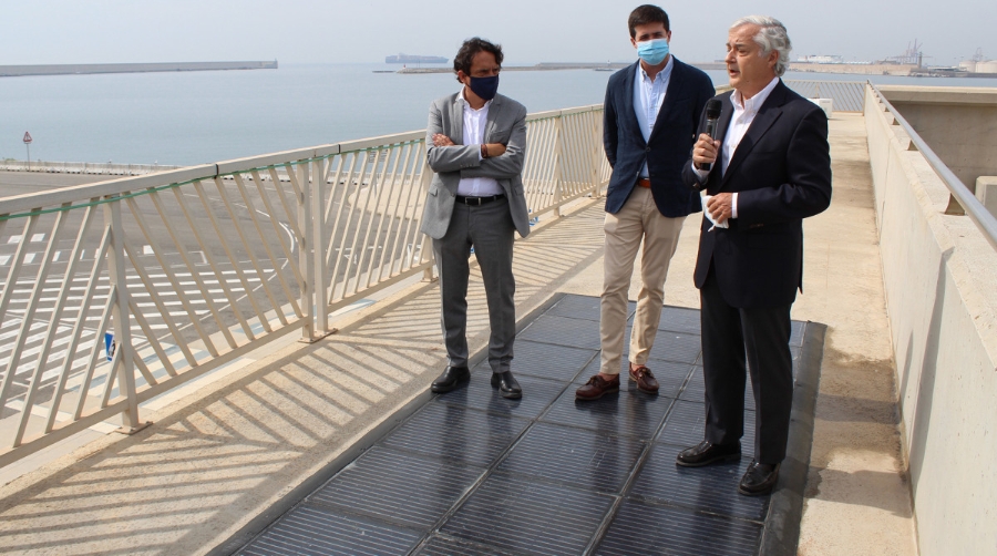 Valencia, primer puerto espa&ntilde;ol en instalar pavimento fotovoltaico
