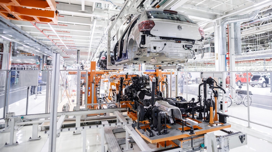 &ldquo;Necesitamos una estrategia y un compromiso-pa&iacute;s para la industria de la automoci&oacute;n a largo plazo&rdquo;