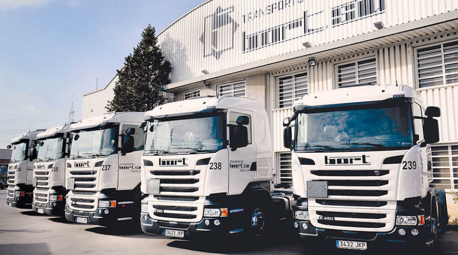 Transportes Bort incorpora seis Scania R 450 para el transporte de productos pulverulentos