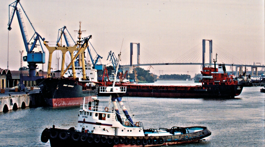 La Junta de Obras del Puerto:&nbsp;su historia, sus im&aacute;genes