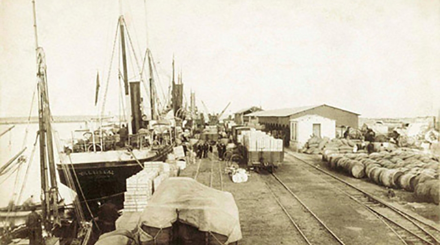 La evoluci&oacute;n hist&oacute;rica de los puertos de Valenciaport, en &nbsp;fotograf&iacute;as