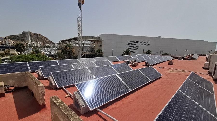El suministro el&eacute;ctrico para el Puerto de Alicante ser&aacute; 100% de renovables