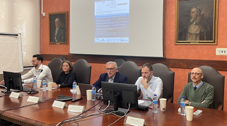 El jueves 4 de diciembre, se celebró en la Facultad de Náutica de Barcelona la jornada “Presente y futuro de los marinos mercantes españoles”.