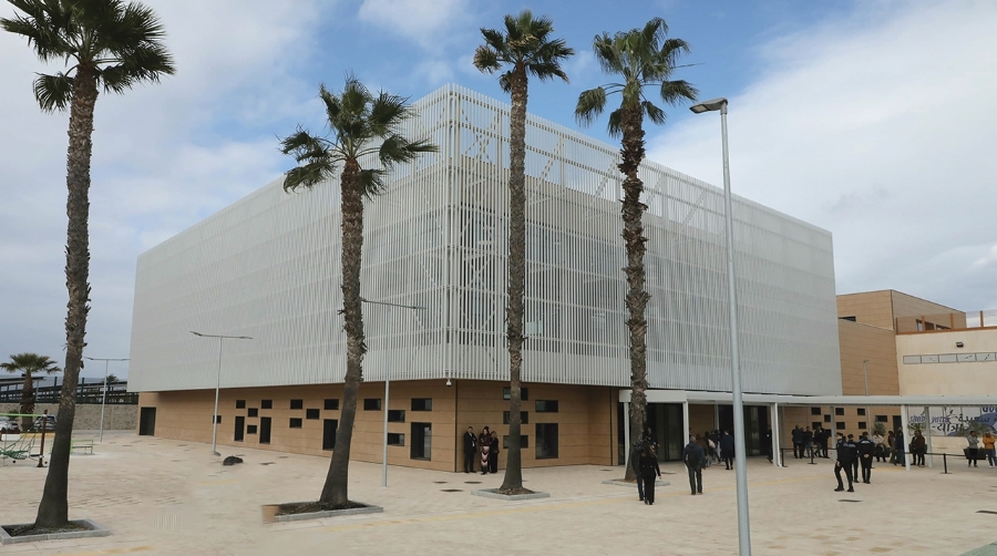 Nueva estación marítima del Puerto de Ceuta.