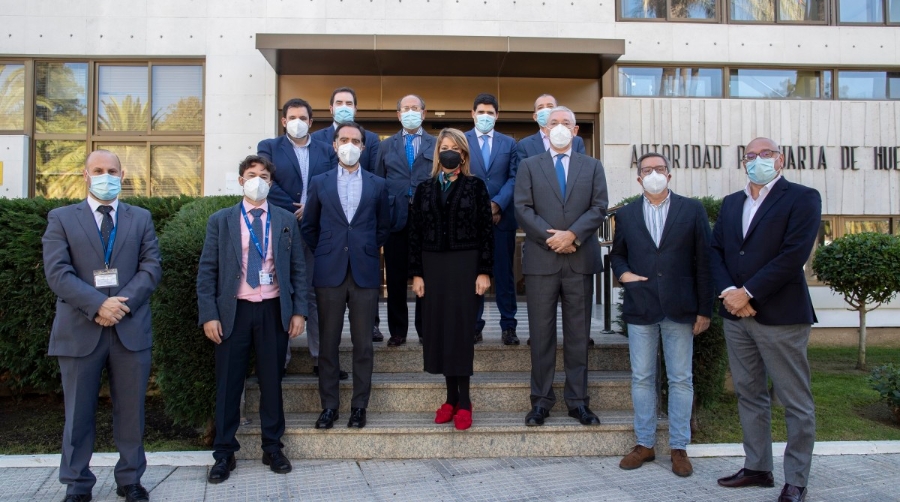 Puerto de Huelva y Renfe Mercanc&iacute;as analizan la puesta en marcha de una autopista ferroviaria Huelva-Madrid-Zaragoza