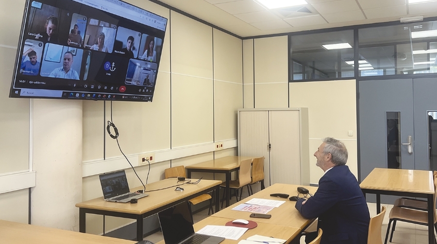 El director de la Cátedra Smart Ports, Francisco Toledo, ha sido el encargado de conducir el encuentro.