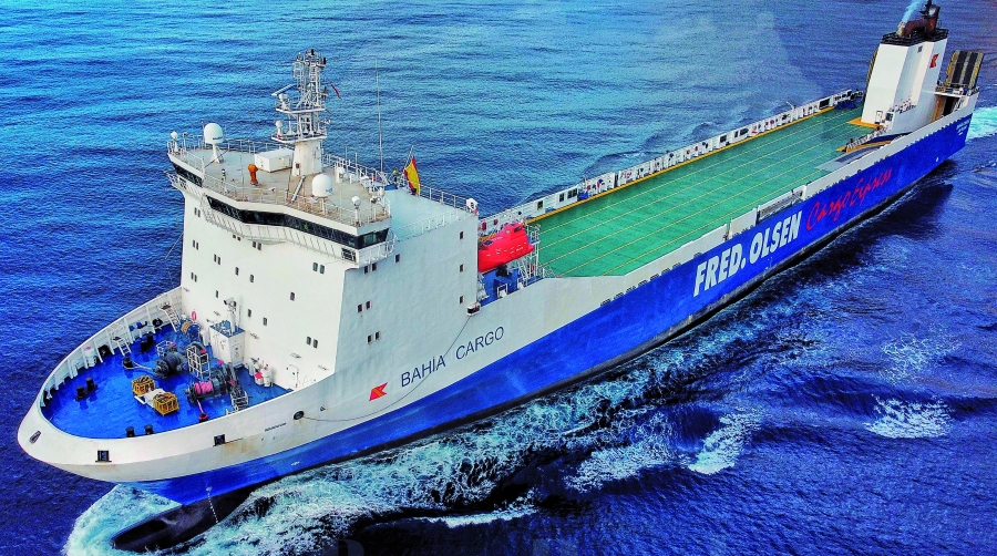 El “Bahía Cargo” cuenta con capacidad de carga para 1.800 metros lineales y 9.000 toneladas.