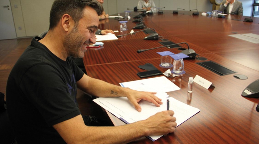&ldquo;Confianza&rdquo; y &ldquo;di&aacute;logo&rdquo;, claves de la paz social en el sector de la estiba de Barcelona