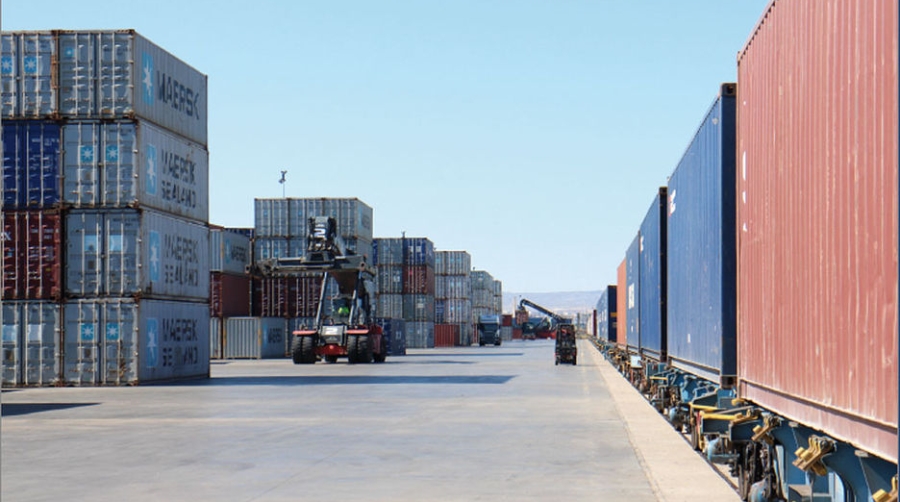 Con el lunar del tr&aacute;fico intermodal nacional
