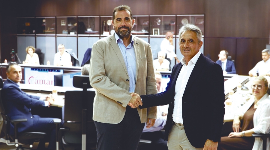 La incorporación se formalizó durante la sesión celebrada en la sede de la Autoridad Portuaria de Santander.
