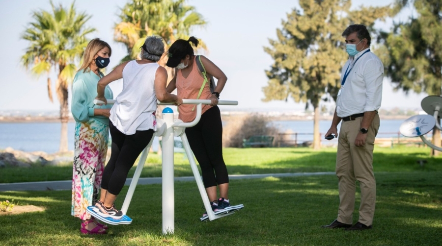 El Puerto de Huelva crea un parque biosaludable en el Paseo de la R&iacute;a