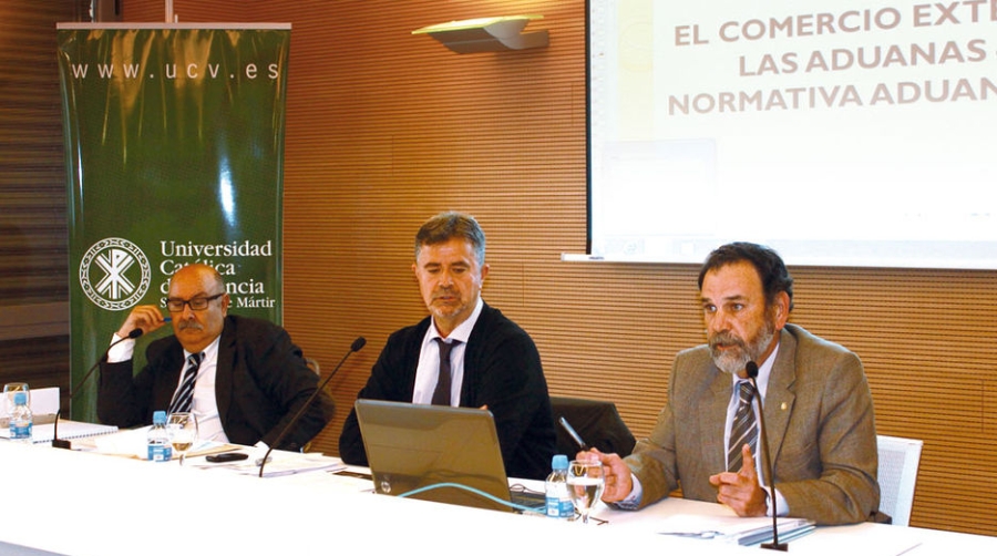 El Colegio de Agentes de Aduanas de Valencia interviene en el M&aacute;ster en Gesti&oacute;n Aduanera