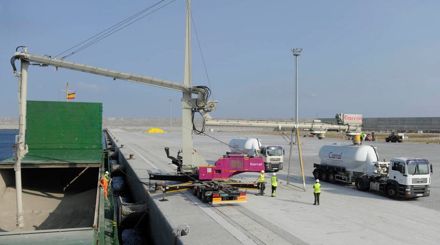 Bombeos y Transportes Carral mover&aacute; unas 30.000 toneladas anuales en Punta Langosteira