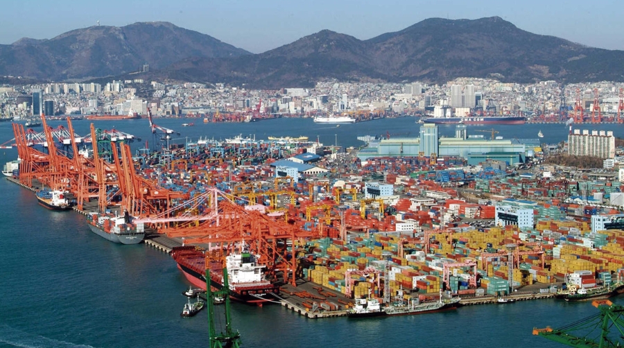 El Puerto de Busan es el mayor de Corea del Sur y quinto del mundo.