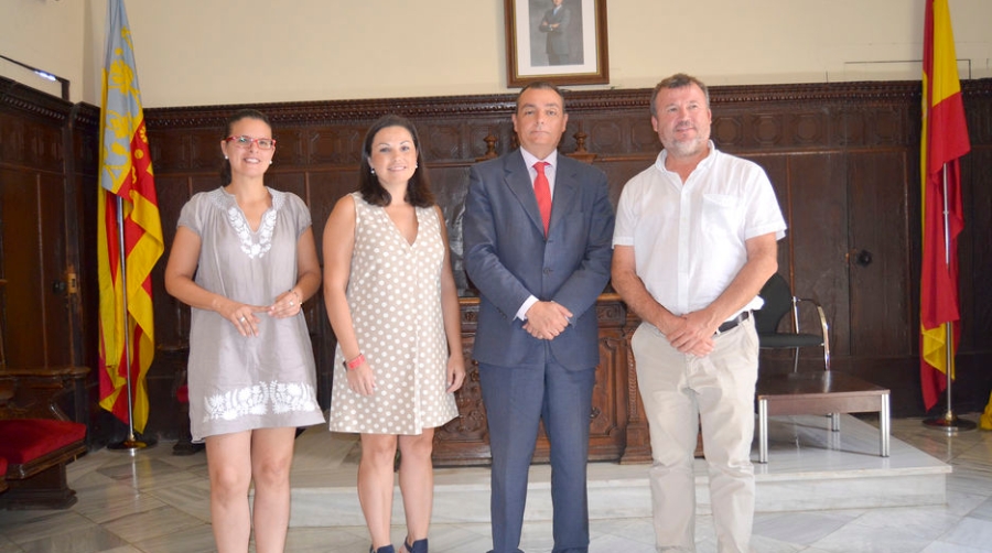 Fern&aacute;ndez: &quot;Nuestra econom&iacute;a depende de la existencia de una infraestructura ferroviaria que conecte Sagunto con el Cant&aacute;brico&quot;