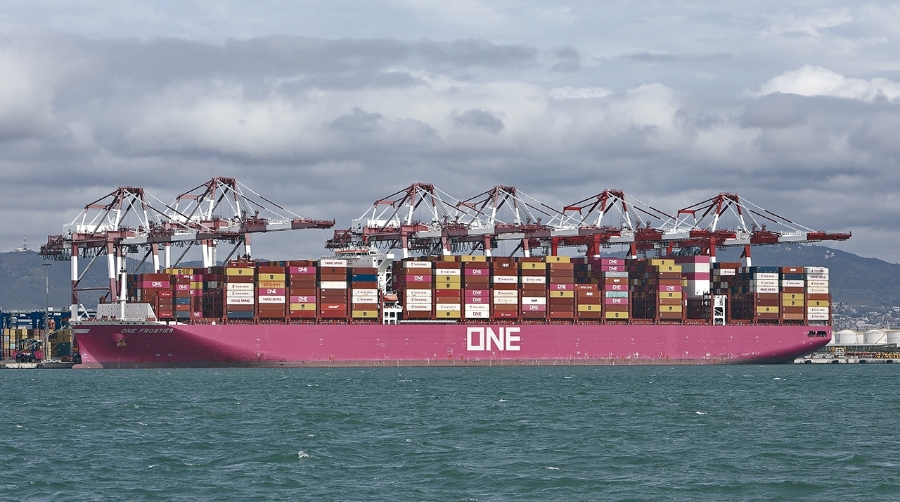El ONE Frontier ha llegado a Barcelona, en Hutchison Ports BEST, inaugurando la ruta de la Premier Alliance