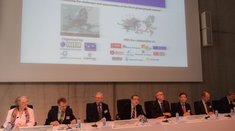 FERRMED reclama que se act&uacute;e en las &aacute;reas de confluencia de los grandes vectores log&iacute;sticos mundiales