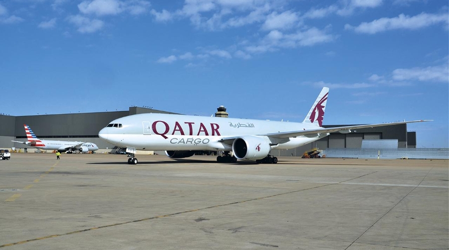 El carguero Boeing 777, con una frecuencia semanal, ofrecerá cerca de 100 toneladas de capacidad de carga.