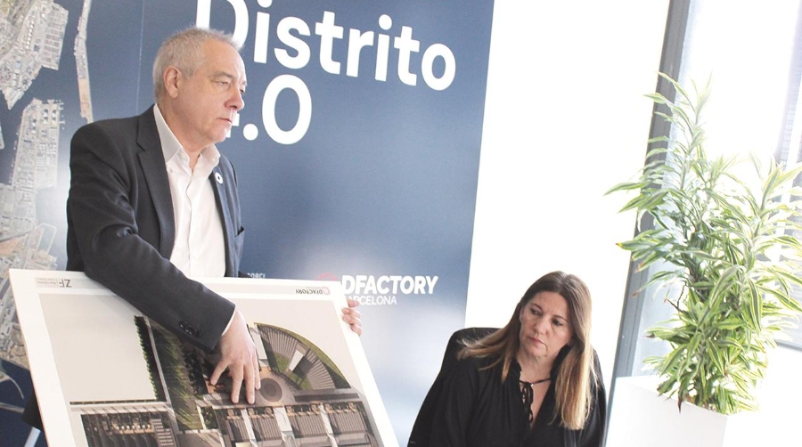 Pere Navarro, delegado especial del Estado en el CZFB, y Blanca Sorigué, directora general del CZFB. Foto M.V.