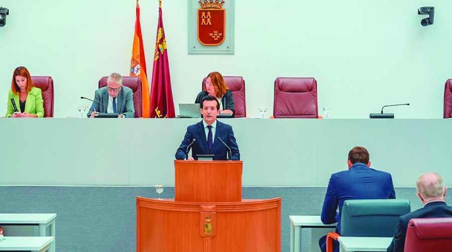 El consejero de Fomento e Infraestructuras de la Región de Murcia, José Manuel Pancorbo, intervino esta mañana en la Asamblea Regional.