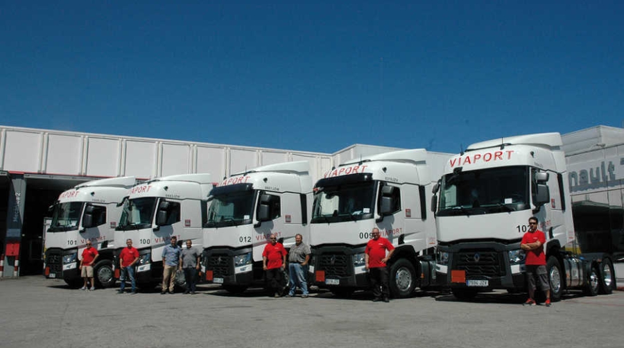 Viaport compra 5 tractoras ultraligeras Renault para 44 toneladas &uacute;nicas en Espa&ntilde;a