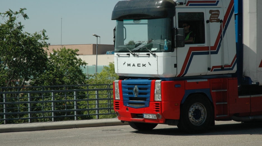 Fomento da marcha atr&aacute;s y acepta que el CNTC presente una propuesta alternativa a los desv&iacute;os