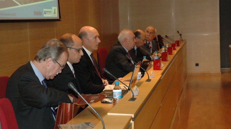 El desarrollo del largo radio, clave para el futuro de la carga a&eacute;rea en Madrid-Barajas