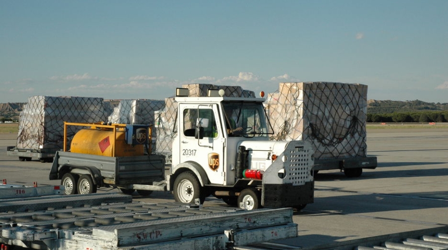 La carga a&eacute;rea da un respiro en octubre en los aeropuertos espa&ntilde;oles al crecer un 3,7%