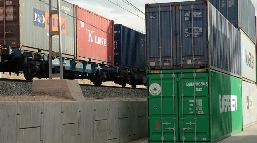 Adif cuelga el cartel de &ldquo;Disponible&rdquo; en las terminales ferroviarias de M&eacute;rida y Badajoz