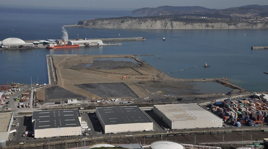 La zona de servicio del Puerto de Bilbao se ha dividido en cinco &aacute;reas funcionales.