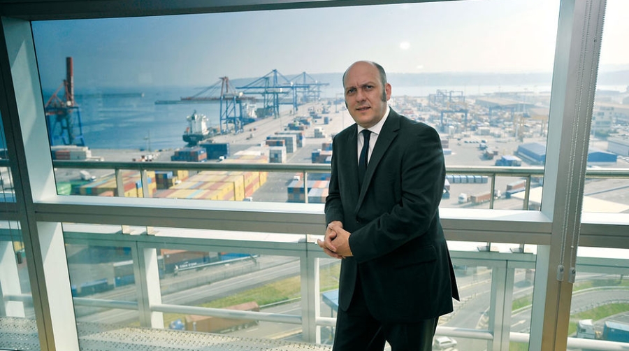Asier Atutxa, presidente de la Autoridad Portuaria de Bilbao:"El Puerto de Bilbao tiene potencial de crecimiento porque ofrece al cargador importantes ventajas competitivas"