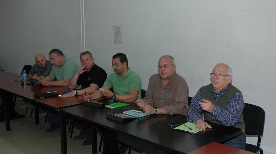 Patronal y sindicatos apuestan en la estiba por un convenio potente de &aacute;mbito general