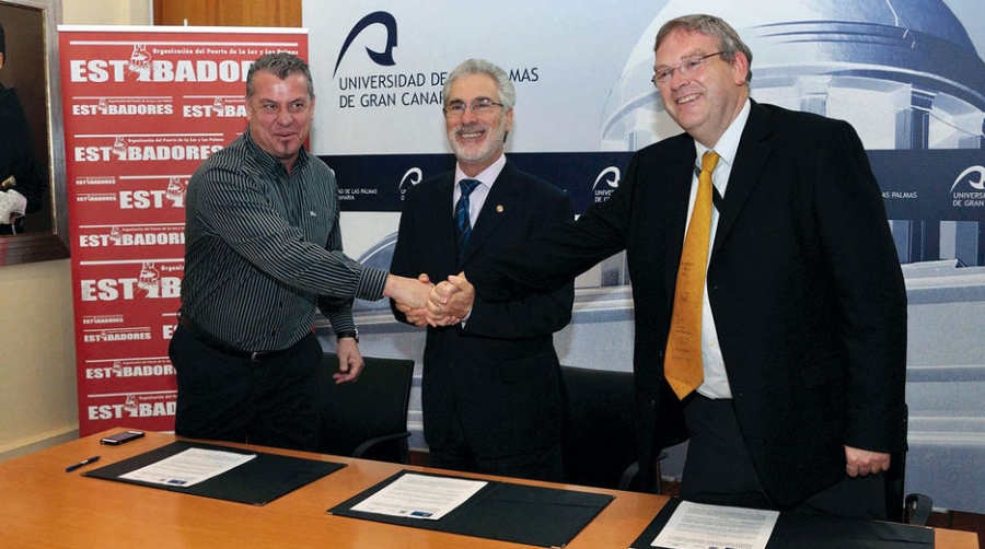 Los estibadores de Las Palmas y la ULPGC firman un acuerdo para impartir cursos en &Aacute;frica